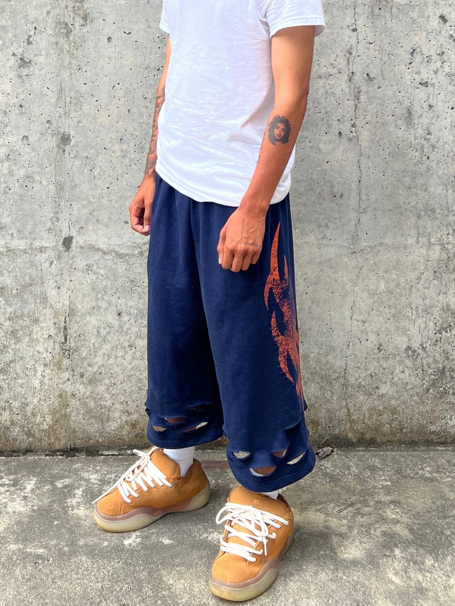 NAVY SHORTS (ONE DAY SHIPPING)
